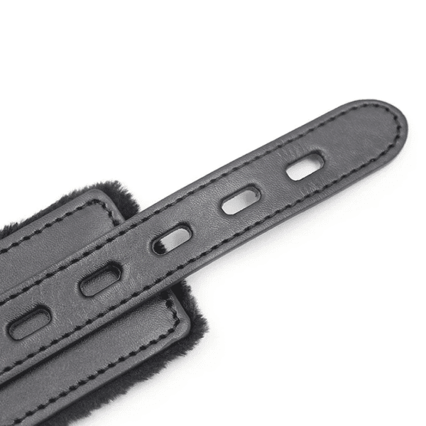 Fur Lined Bondage Slave Collar NCK1 / DP431